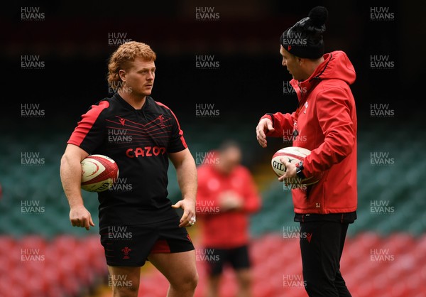 131121 - Wales Rugby Training - Bradley Roberts and Stephen Jones during training