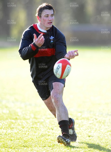 140213 - Wales Rugby Training -Jonathan Davies during training