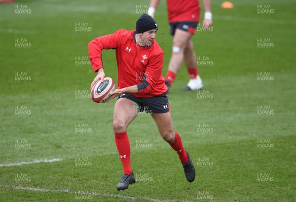 140220 - Wales Rugby Training - Justin Tipuric during training