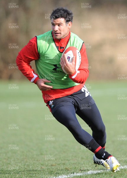 140313 - Wales Rugby Training -Mike Phillips during training