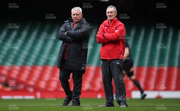 140319 - Wales Rugby Training - Warren Gatland and Rob Howley during training