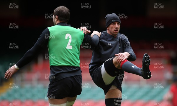 140319 - Wales Rugby Training - Justin Tipuric during training