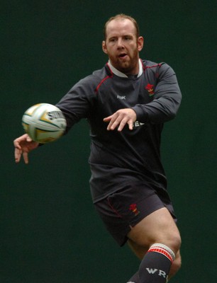 14.05.07 - Wales Rugby Training - Ceri Jones during training 