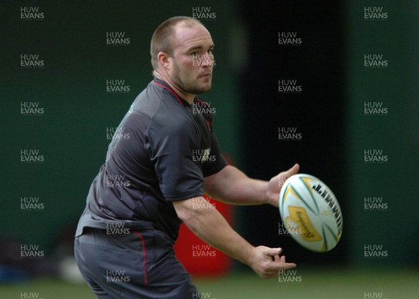 14.05.07 - Wales Rugby Training - Gareth Williams during training 