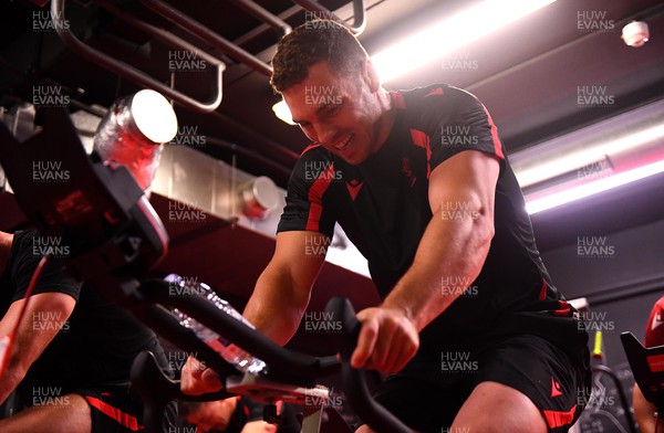 140622 - Wales Rugby Training - George North during altitude bike training