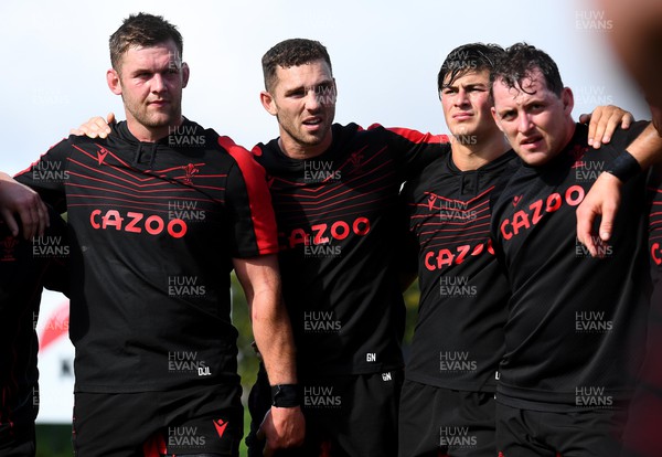 140722 - Wales Rugby Training - Dan Lydiate, George North, Louis Rees-Zammit and Ryan Elias during training
