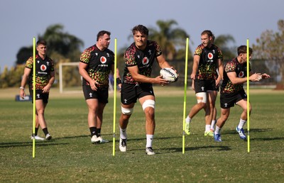 140726 - Wales Rugby Training in South Africa ahead of their game in Durban this weekend - Teddy Williams during training