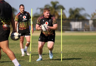 140726 - Wales Rugby Training in South Africa ahead of their game in Durban this weekend - Rhys Carre during training