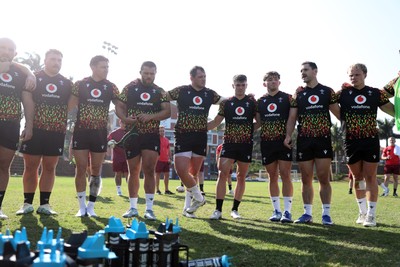 140726 - Wales Rugby Training in South Africa ahead of their game in Durban this weekend - Wales team huddle