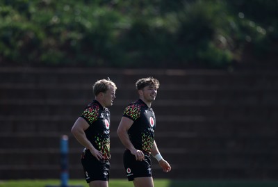 140726 - Wales Rugby Training in South Africa ahead of their game in Durban this weekend - Blair Murray and Dan Edwards during training