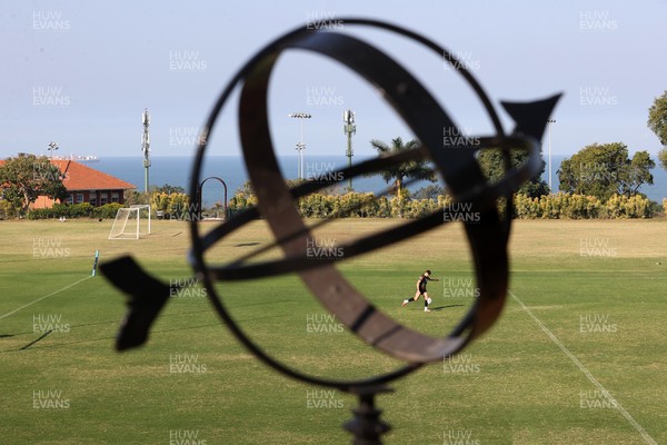 140726 - Wales Rugby Training in South Africa ahead of their game in Durban this weekend - Eddie James during training