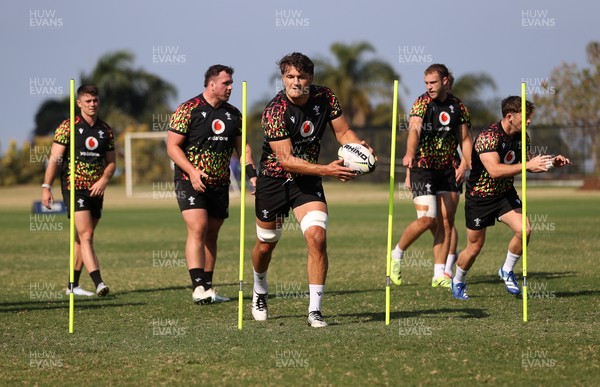 140726 - Wales Rugby Training in South Africa ahead of their game in Durban this weekend - Teddy Williams during training