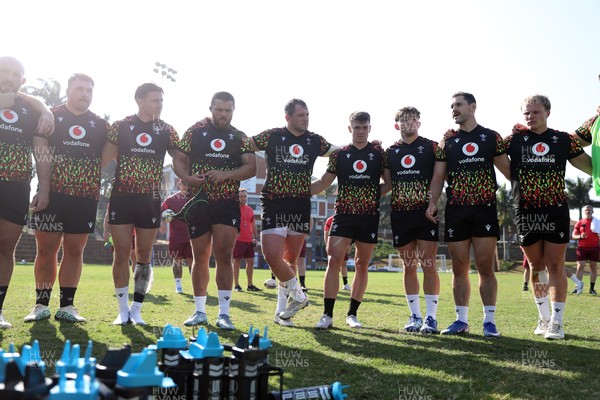 140726 - Wales Rugby Training in South Africa ahead of their game in Durban this weekend - Wales team huddle