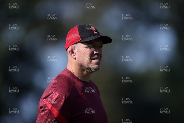 140726 - Wales Rugby Training in South Africa ahead of their game in Durban this weekend - Paul James, Scrum Coach during training