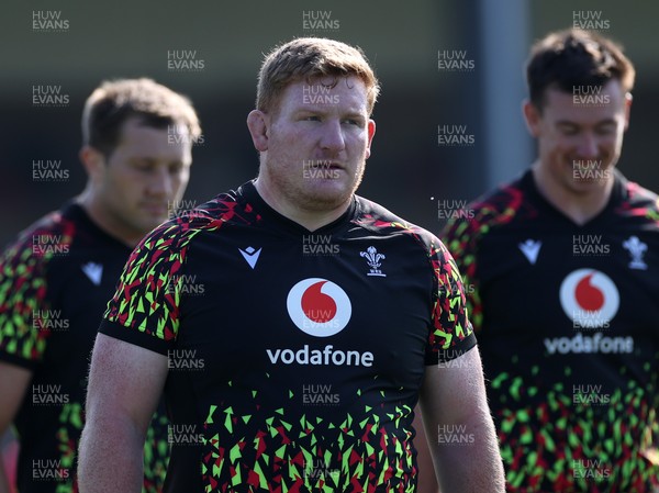 140726 - Wales Rugby Training in South Africa ahead of their game in Durban this weekend - Rhys Carre during training