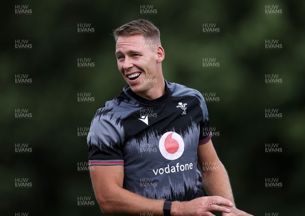 140823 - Wales Rugby Training at the start of the week ahead of their final Rugby World Cup warm up game against South Africa - Liam Williams during training