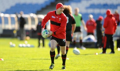 14.09.11 - Wales Rugby Training - Stephen Jones during training. 