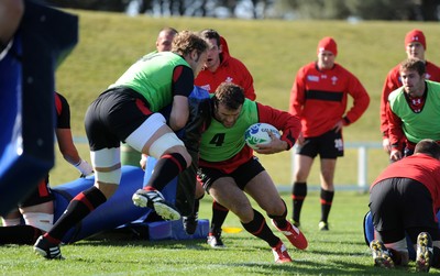 14.09.11 - Wales Rugby Training - Jamie Roberts during training. 