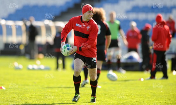14.09.11 - Wales Rugby Training - Stephen Jones during training. 