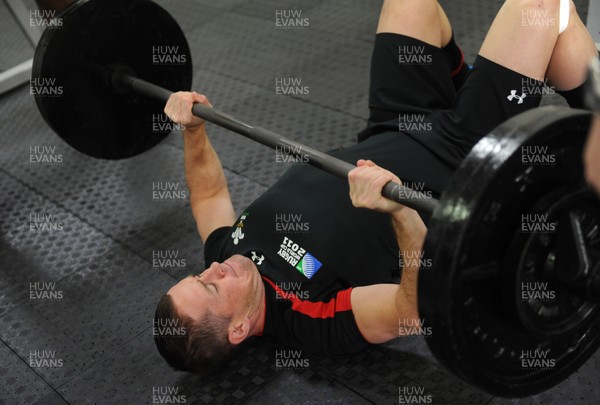 14.09.11 - Wales Rugby Training - Shane Williams during a weight training session. 