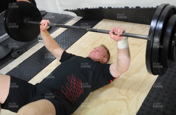 14.09.11 - Wales Rugby Training - Lloyd Burns during a weight training session. 