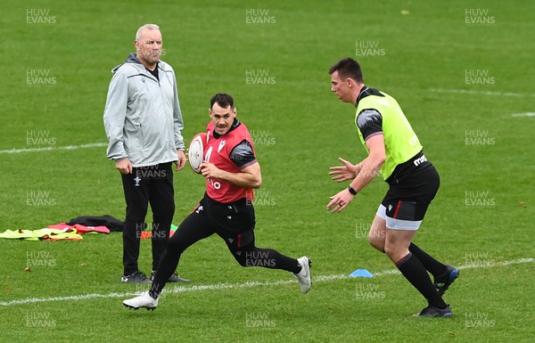 141122 - Wales Rugby Training - Tomos Williams during training