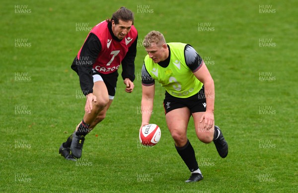 141122 - Wales Rugby Training - Jac Morgan during training