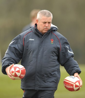 15.02.08 - Wales Rugby Training - Wales coach, Warren Gatland during training 