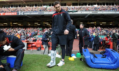 150212 - Wales Open to the Public Training Session -George North during training