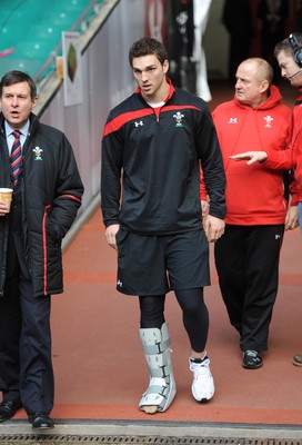 150212 - Wales Open to the Public Training Session -George North during training