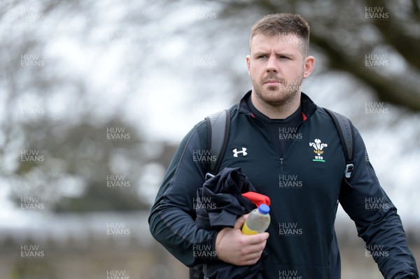 150318 - Wales Rugby Training - Rob Evans during training