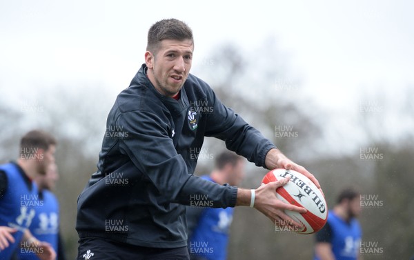150318 - Wales Rugby Training - Justin Tipuric during training