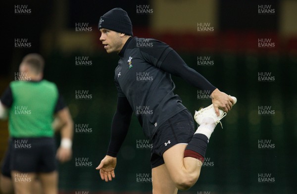 150319 - Wales Rugby Captains Run, Principality Stadium - Gareth Davies of Wales during training session at the Principality Stadium ahead of the Grand Slam decider against Ireland tomorrow
