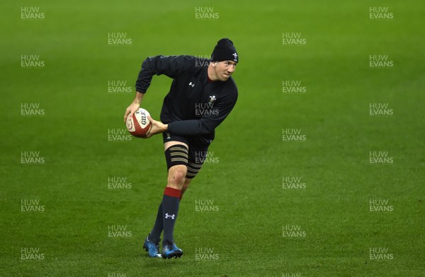 150319 - Wales Rugby Training - Justin Tipuric during training