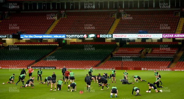 150319 - Wales Rugby Training - Players during training