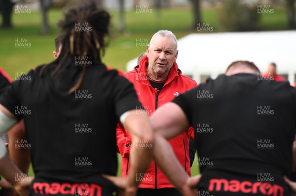 150322 - Wales Rugby Training - Wayne Pivac during training