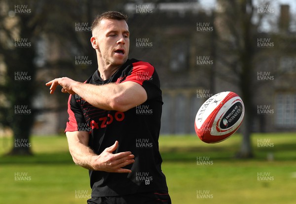 150322 - Wales Rugby Training - Gareth Davies during training