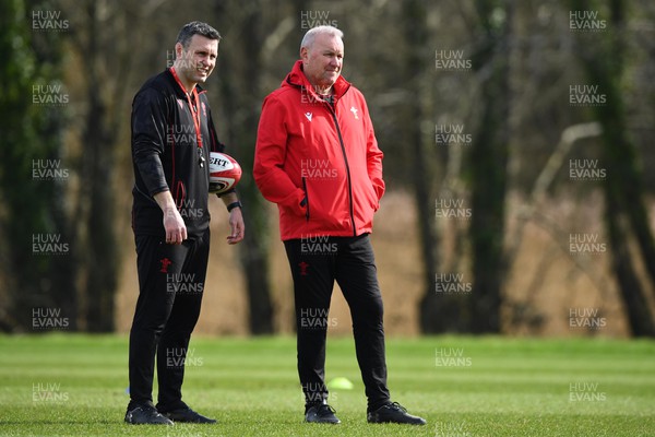 150322 - Wales Rugby Training - Strephen Jones and Wayne Pivac during training