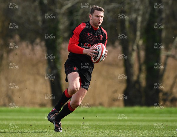 150322 - Wales Rugby Training - Dan Biggar during training
