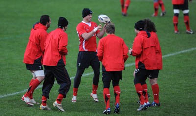 15.06.10 - Wales Rugby Training - Jamie Roberts during training. 