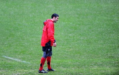 15.06.10 - Wales Rugby Training - Stephen Jones looks through the rain during training. 