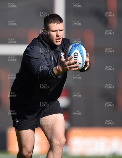 150618 - Wales Rugby Training - Rob Evans during training