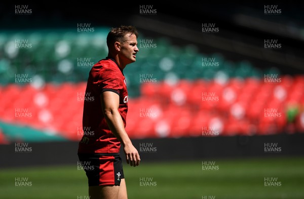 150721 - Wales Rugby Training - Hallam Amos during training