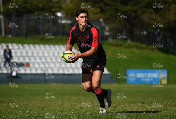 150722 - Wales Rugby Training - Louis Rees-Zammit during training