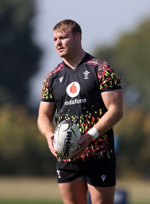150726 - Wales Rugby Training ahead of their game against South Africa on the weekend - Dewi Lake during training