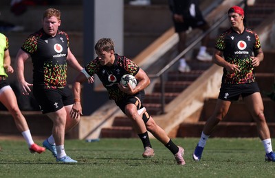 150726 - Wales Rugby Training ahead of their game against South Africa on the weekend - Alex Mann during training
