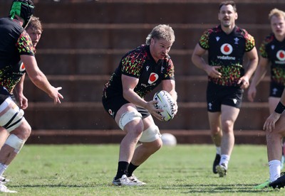 150726 - Wales Rugby Training ahead of their game against South Africa on the weekend - Aaron Wainwright during training