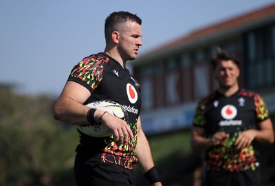 150726 - Wales Rugby Training ahead of their game against South Africa on the weekend - Elliot Dee during training