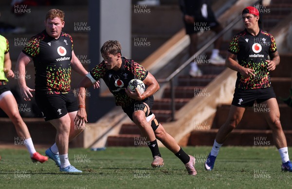150726 - Wales Rugby Training ahead of their game against South Africa on the weekend - Alex Mann during training