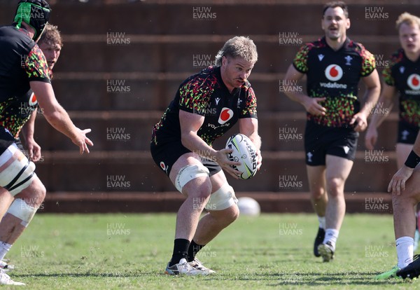 150726 - Wales Rugby Training ahead of their game against South Africa on the weekend - Aaron Wainwright during training